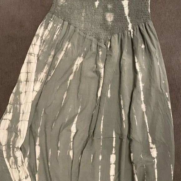 Maxi Dress Sleeveless - Picture 2 of 5